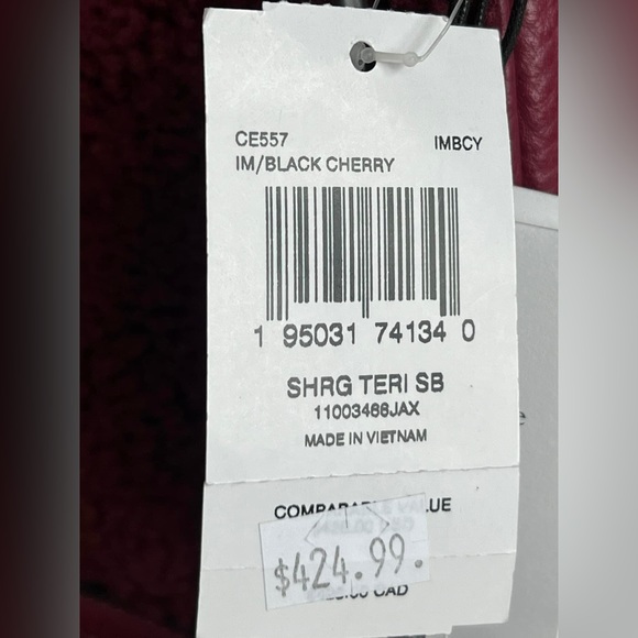 CE557 - Coach Teri Shoulder Bag with Coach Motif - Picture 12 of 14